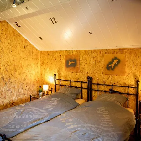 The Blacksmith's House * 리빈