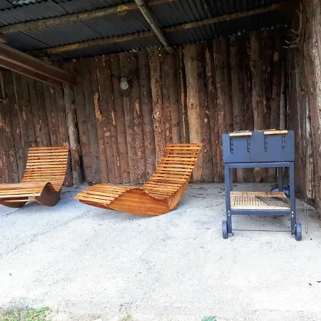 Сasa de vacaciones The Blacksmith's House Libin